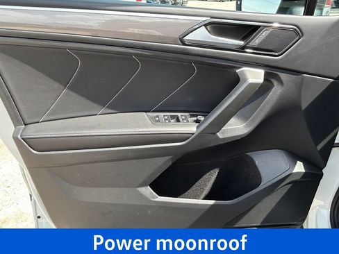 Certified 2023 Volkswagen Tiguan SE R-Line FWD image 22
