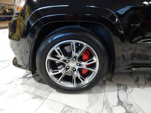 Used 2021 Jeep Grand Cherokee SRT image 11