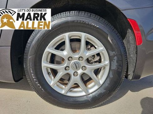 Used 2023 Chrysler Pacifica Touring-L FWD image 32