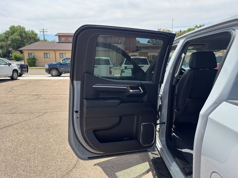 Used 2024 Chevrolet Silverado 1500 LT Trail Boss w/ Convenience Package II image 13