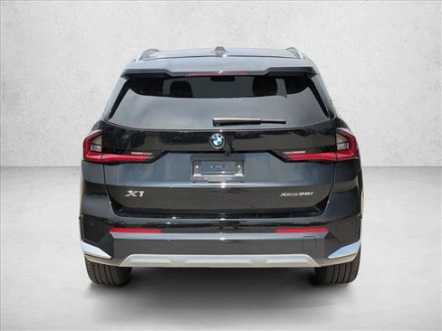 New 2026 BMW X1 xDrive28i AWD/4WD image 8