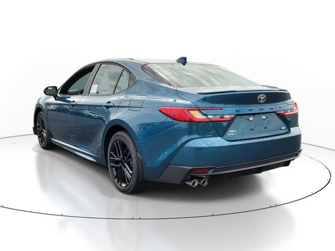 New 2026 Toyota Camry Hybrid AWD/4WD image 3