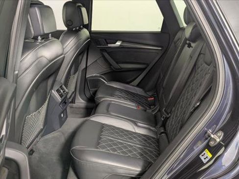 Used 2018 Audi SQ5 Premium Plus w/ Navigation Package image 16