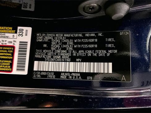 Used 2024 Toyota Sienna XLE w/ XLE Plus Package image 36