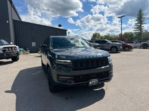Used 2023 Jeep Wagoneer Series II AWD/4WD image 5