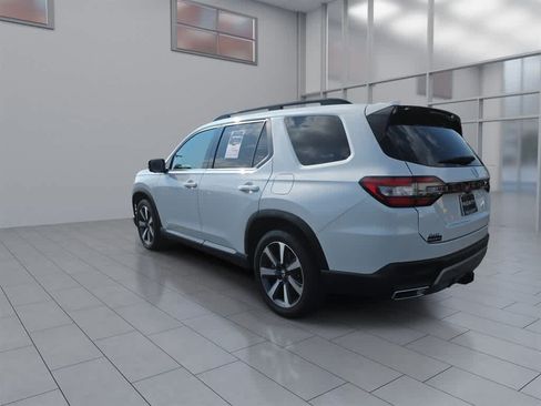 Certified 2025 Honda Pilot Elite image 7