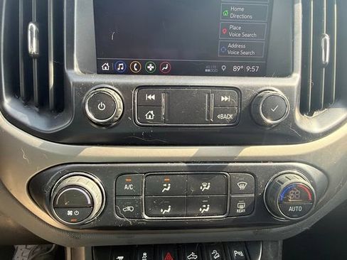 Used 2022 Chevrolet Colorado Z71 AWD/4WD image 22