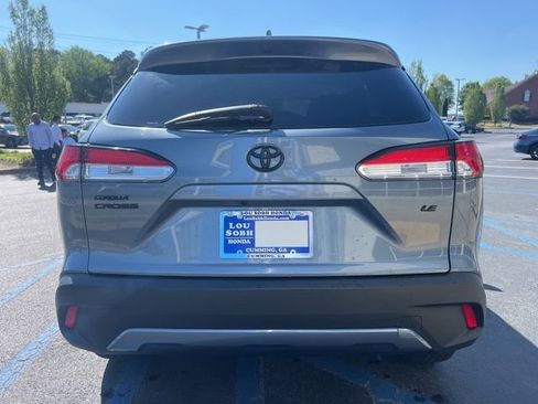 Used 2022 Toyota Corolla Cross LE image 7