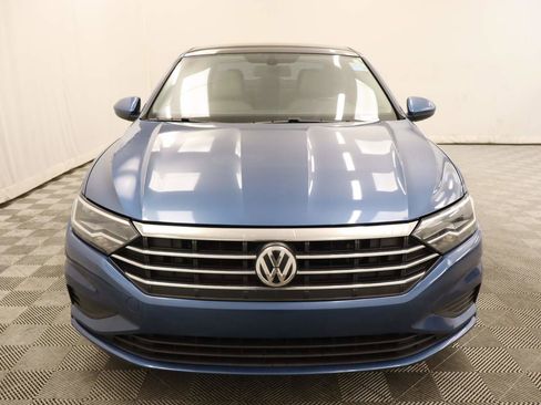 Used 2019 Volkswagen Jetta SE image 4