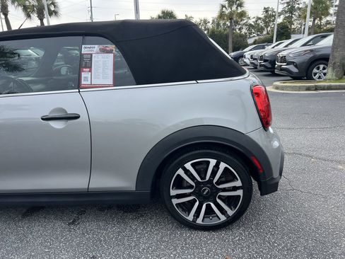 Used 2023 MINI Cooper S image 8