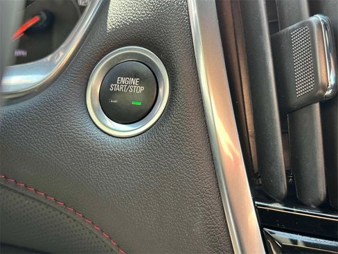 Used 2022 Chevrolet Traverse RS w/ LPO, Floor Liner Package image 26