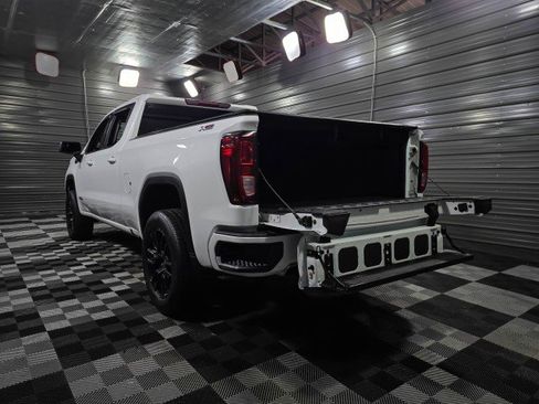 Used 2022 GMC Sierra 1500 Elevation image 11