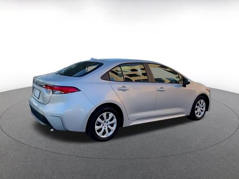 Used 2025 Toyota Corolla LE image 15