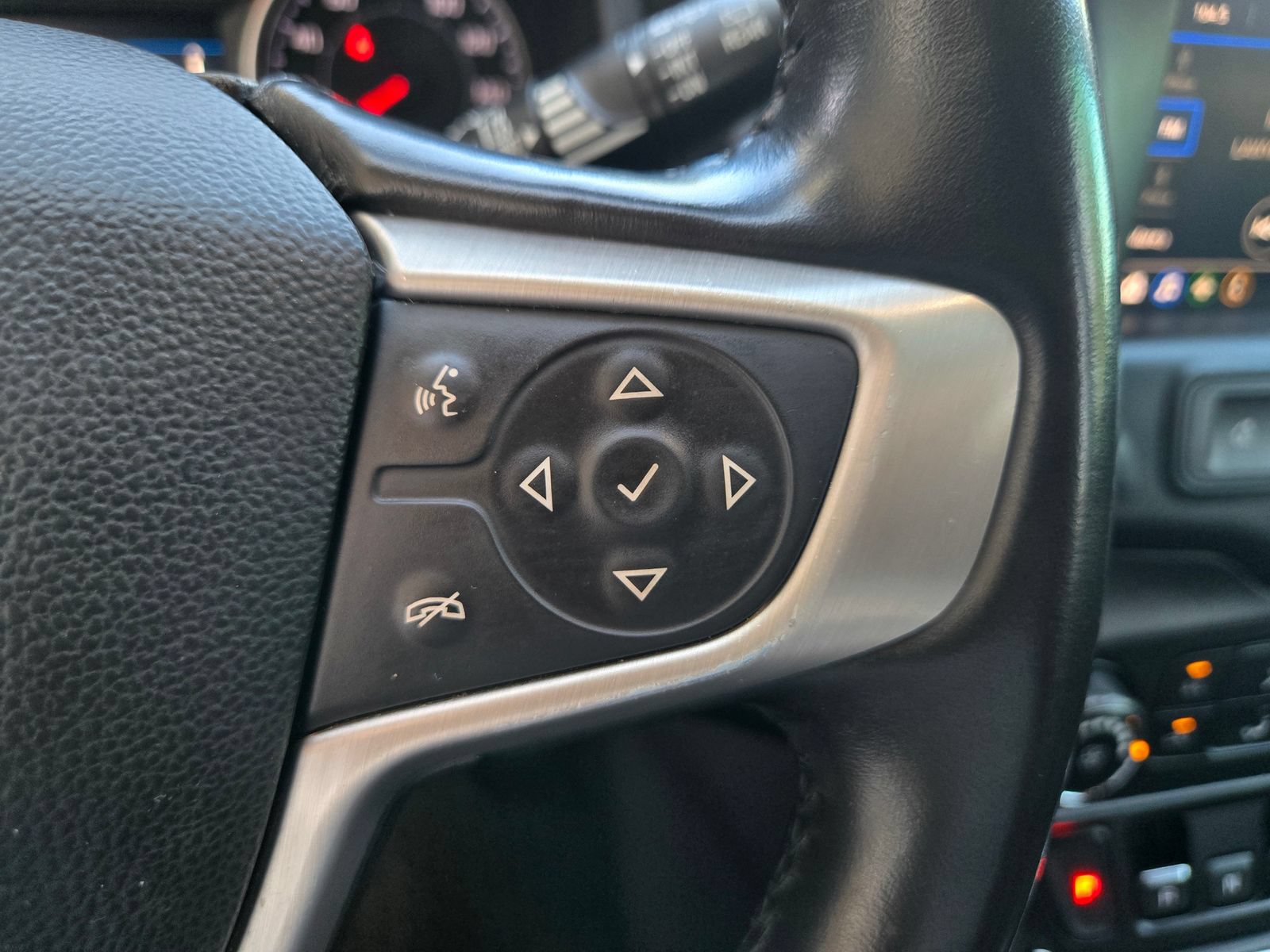 Used 2021 GMC Terrain SLE FWD image 13