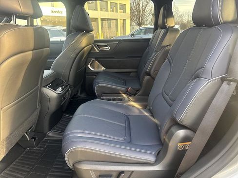 New 2026 INFINITI QX80 4WD image 12