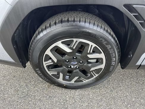 Certified 2025 Subaru Forester Premium AWD/4WD image 6