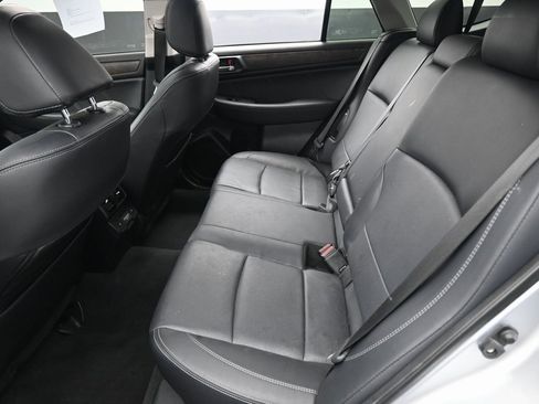 Used 2018 Subaru Outback 2.5i Limited image 40