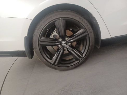 Used 2024 Honda Accord Sport image 9
