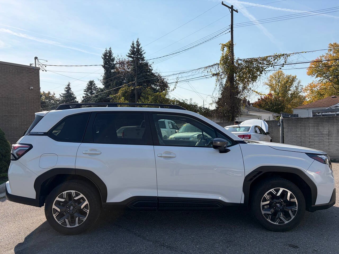 Used 2025 Subaru Forester Premium AWD/4WD image 4