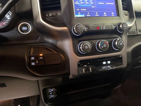 Certified 2024 RAM 2500 Big Horn image 44