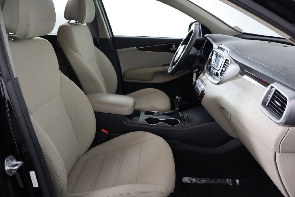 Used 2016 Kia Sorento AWD image 18