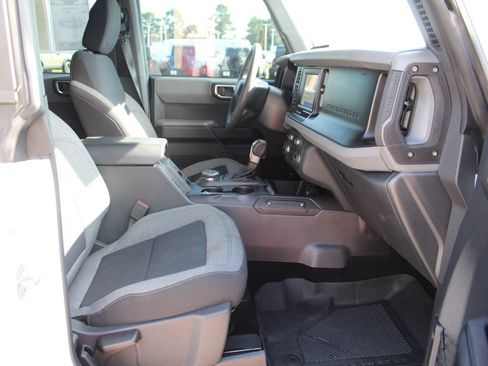 Used 2022 Ford Bronco 4-Door AWD/4WD image 13