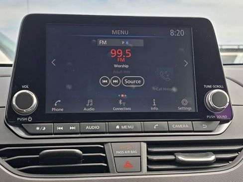 Used 2025 Nissan Altima 2.5 SR FWD image 14