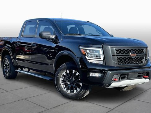 Used 2021 Nissan Titan PRO-4X w/ Off Road Protection Package image 2