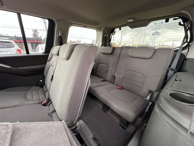 Used 2011 Nissan Pathfinder S AWD/4WD image 12