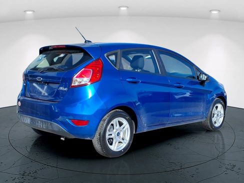 Used 2019 Ford Fiesta SE FWD image 3