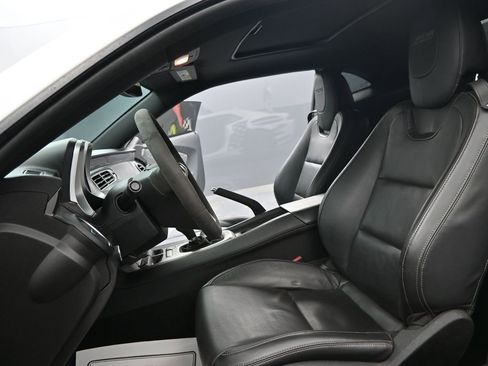Used 2014 Chevrolet Camaro SS w/ SS Performance Package image 10