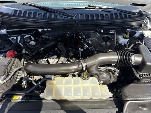 Used 2022 Ford Expedition XLT RWD image 18