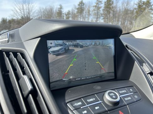 Used 2019 Ford Escape SE image 20