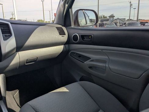 Used 2013 Toyota Tacoma PreRunner w/ SR5 Pkg RWD image 15