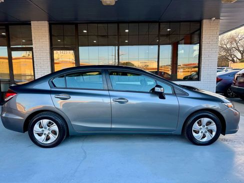 Used 2013 Honda Civic LX image 2