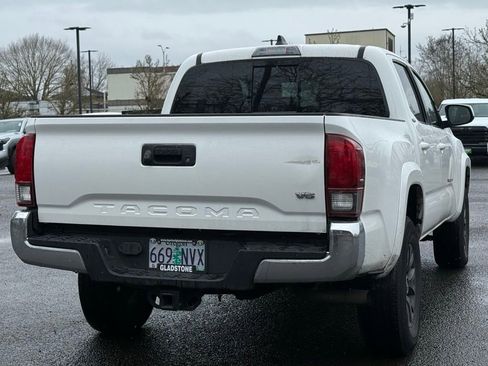 Used 2022 Toyota Tacoma SR5 image 5