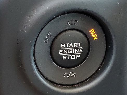 Used 2018 Jeep Wrangler Unlimited Rubicon AWD/4WD image 17