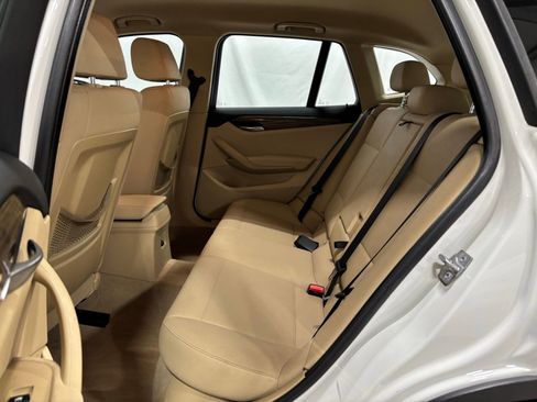 Used 2015 BMW X1 sDrive28i image 13