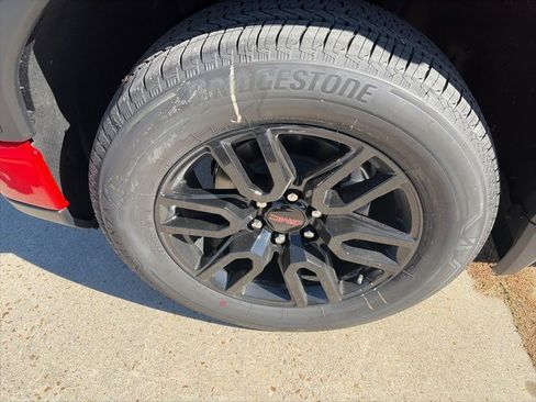 New 2026 GMC Sierra 1500 Elevation image 10