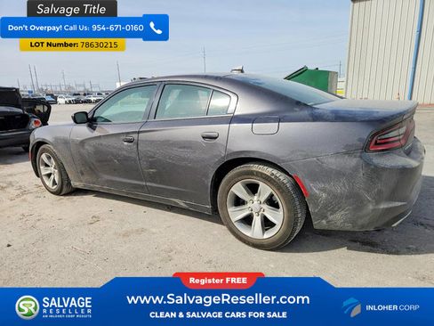 Used 2016 Dodge Charger SXT image 2