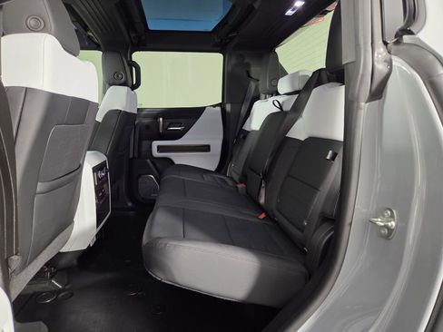 Used 2024 GMC Hummer EV 3X image 10