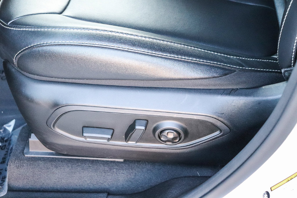 Used 2024 Jeep Grand Cherokee Limited RWD image 23