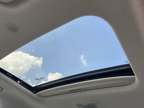 New 2026 Hyundai Venue SEL FWD image 26