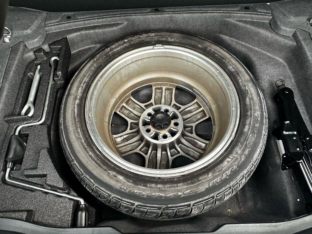 Used 2004 Lexus LS 430 RWD image 80