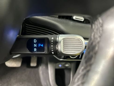 Used 2022 Hyundai Ioniq 5 Limited image 20