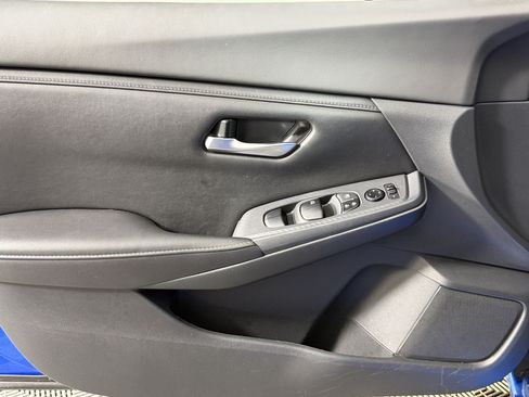 Used 2023 Nissan Sentra SV FWD image 12