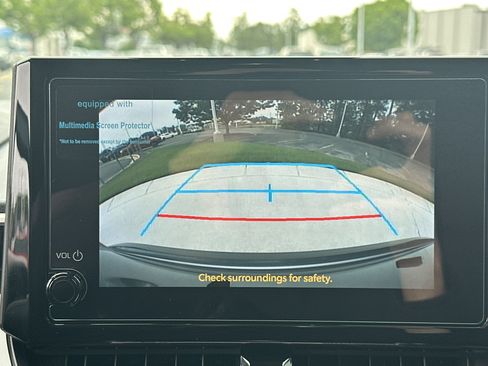 Used 2026 Toyota Corolla LE FWD image 25