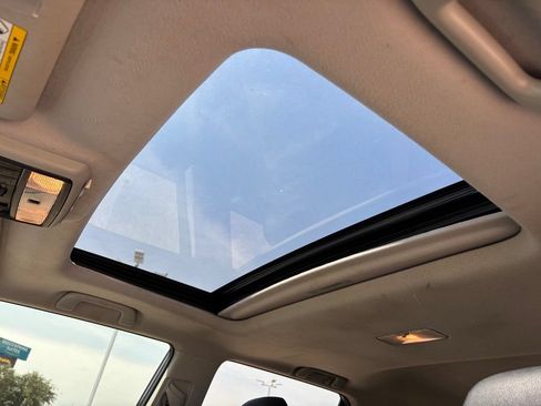 Used 2022 Toyota 4Runner SR5 Premium w/ Moonroof Package RWD image 8