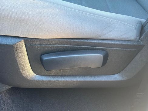 Used 2013 RAM 1500 Classic SLT image 25