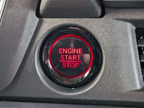 Used 2025 Honda Pilot EX-L image 24